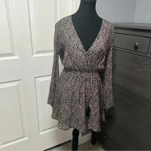 Aritzia  - Talula Dress